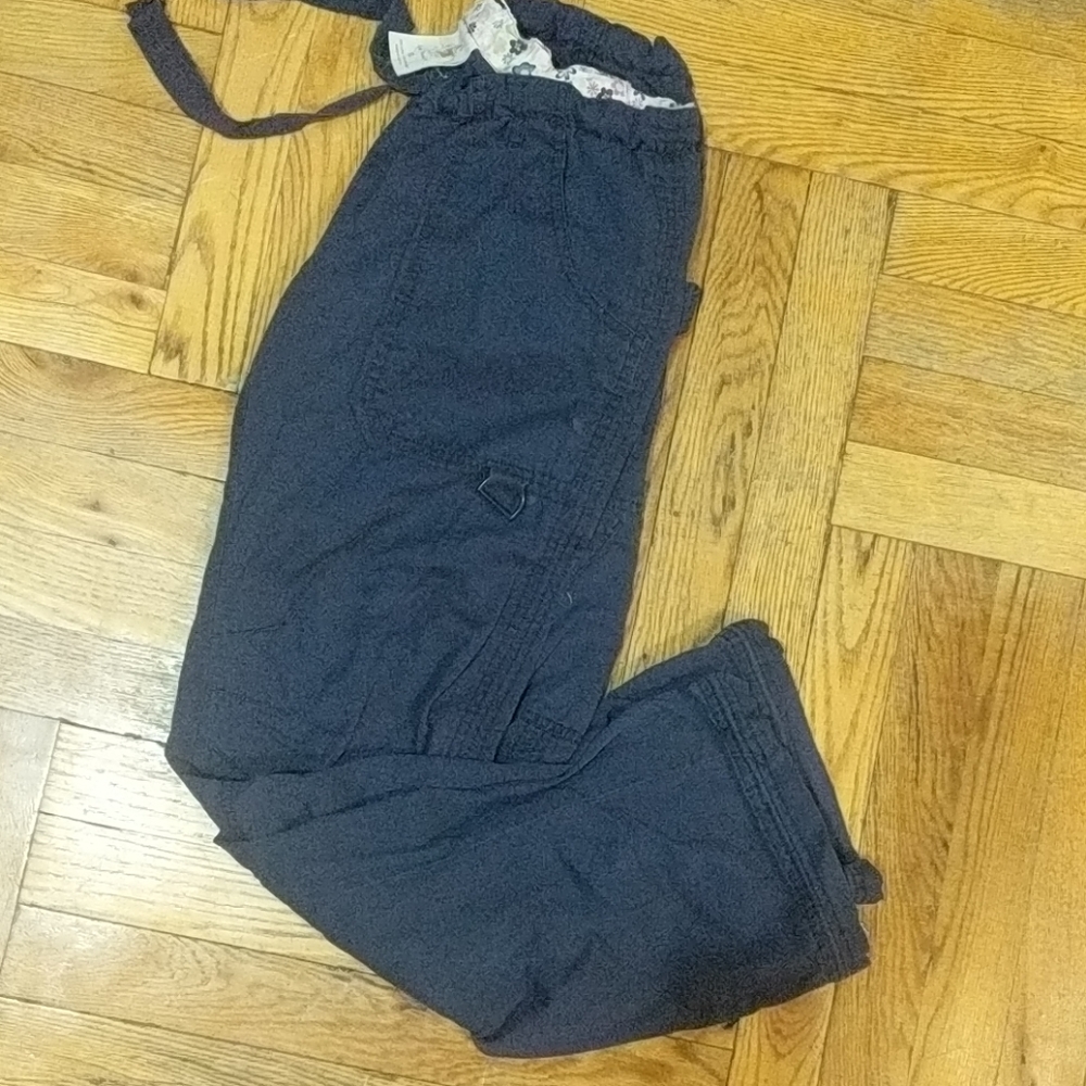 Cargo scrubs x small